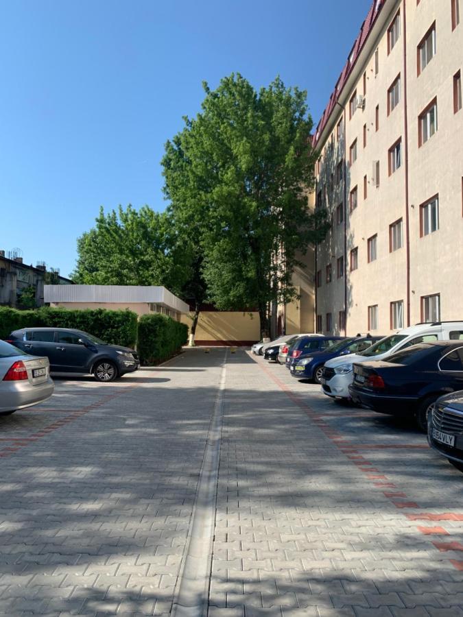 Garsoniera privata Bed and Breakfast Bucarest Esterno foto